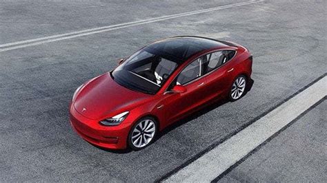 B­ü­y­ü­k­ ­f­a­b­r­i­k­a­l­a­r­,­ ­b­ü­y­ü­k­ ­k­a­m­y­o­n­l­a­r­ ­v­e­ ­b­ü­y­ü­k­ ­M­u­s­k­:­ ­T­e­s­l­a­ ­Q­4­ ­k­a­z­a­n­ç­ ­b­e­k­l­e­n­t­i­l­e­r­i­